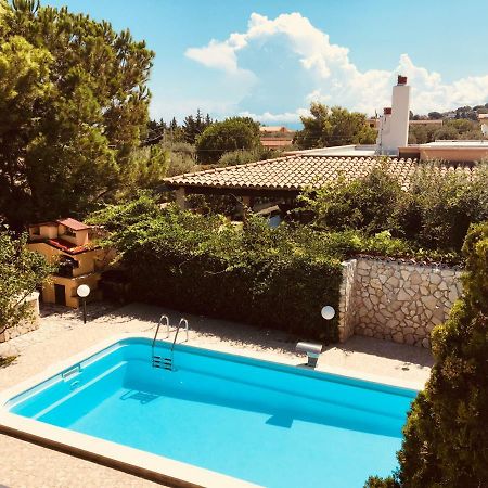 Villino Giulia Villa อัลตาวิลลา มิลิเชีย ภายนอก รูปภาพ