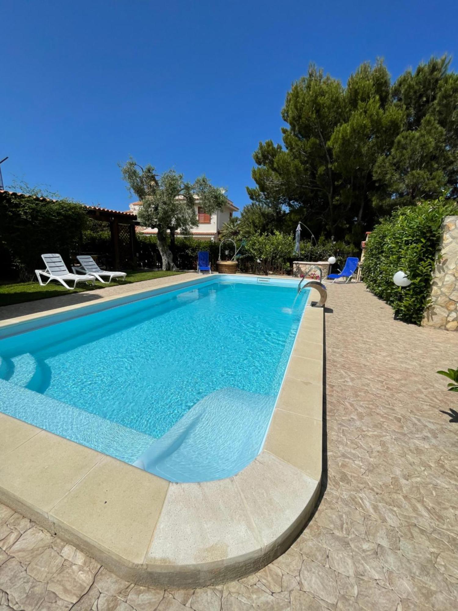 Villino Giulia Villa อัลตาวิลลา มิลิเชีย ภายนอก รูปภาพ