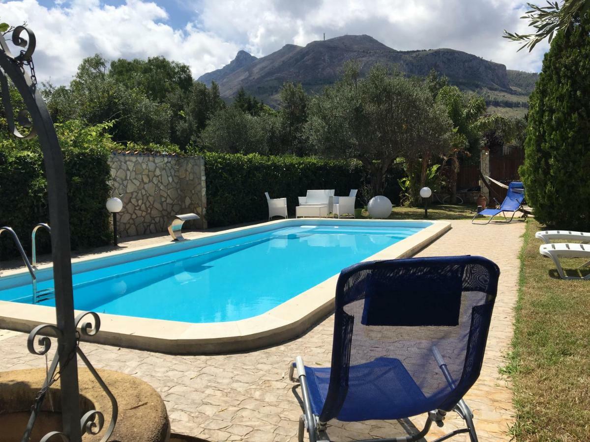 Villino Giulia Villa อัลตาวิลลา มิลิเชีย ภายนอก รูปภาพ